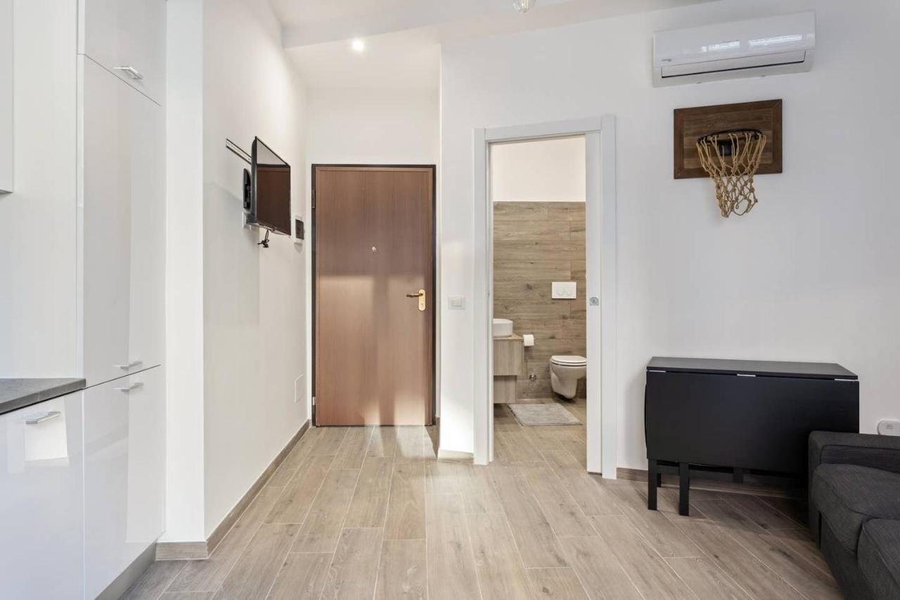 Modern And New Flat In Duomo Area Apartment Milan Exterior photo
